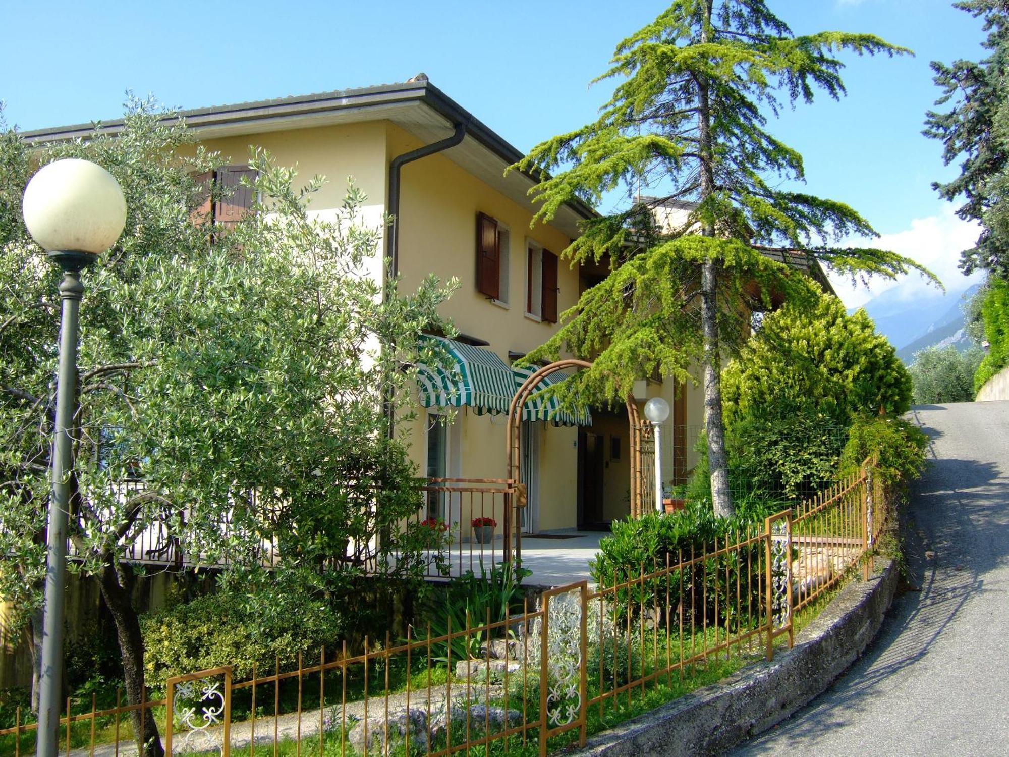 Residence San Vito Brenzone Extérieur photo